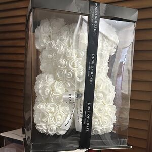 Dose or Roses Beverly Hills White Rose Teddy Bear- Medium